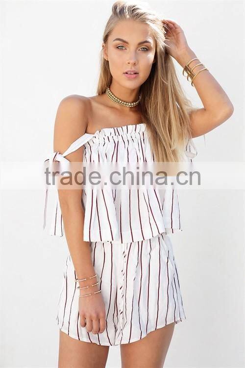 2017 fashion printing off shoulder top with women short new design ladies suit