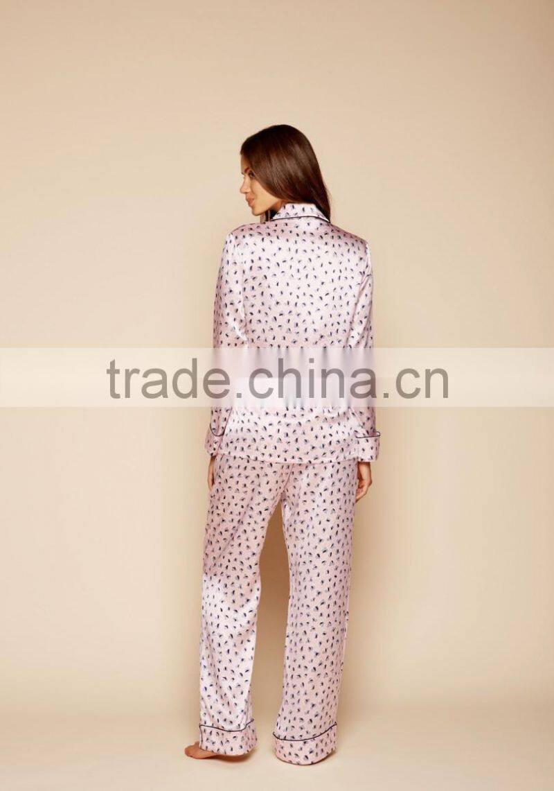2017 MGOO Customized Pattern Printing Silk Pyjamas Long Sleeve Piping Pocket Satin Sleepwear Set For Women