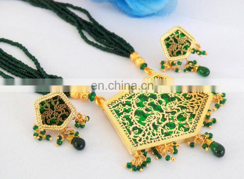 Green Horn bracelet on brass Wholesale Bangle set-Fashion Bracelet set-Bollywood fashion golden color imitation kada bracelets