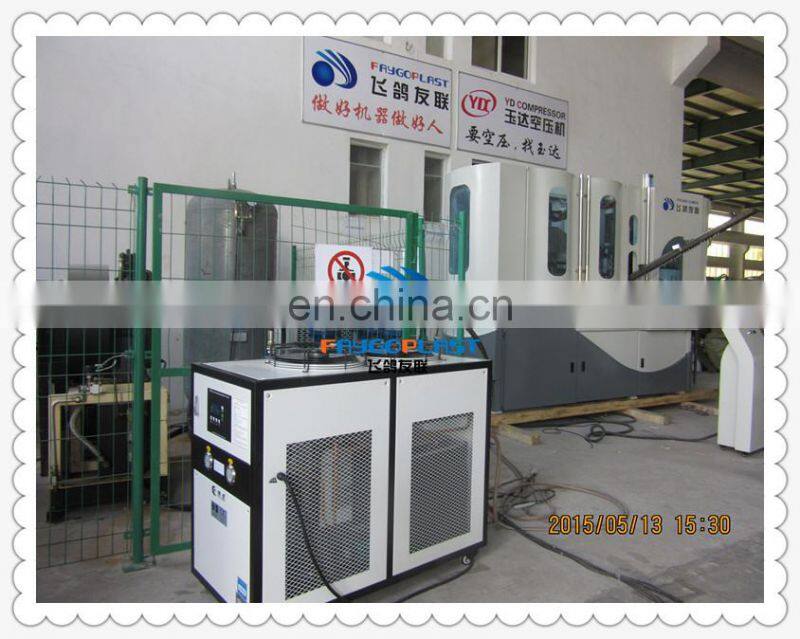 Semi automatic plastic bottle blowing machine price for PET preform