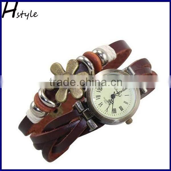 Studen Flower Sense Retro Wrap Around Weave Leather Quartz Bracelet Wrist Watch Red WP007
