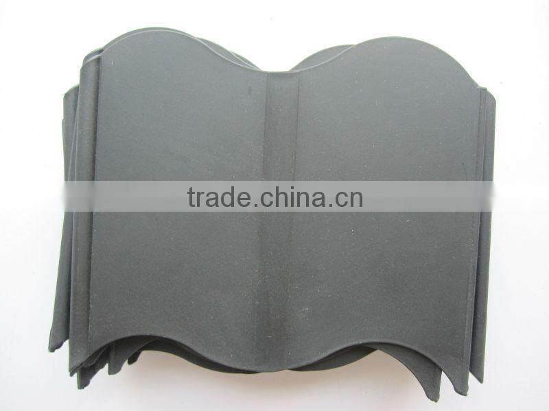 Plastic garden fence barrier