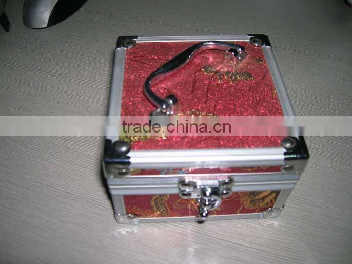 Silver diamond style suface aluminum watch case