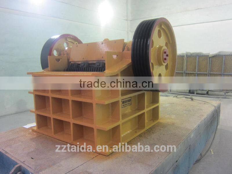 2014 New Energy-saving Stone Break Crusher Manufacturers in China with CE ISO