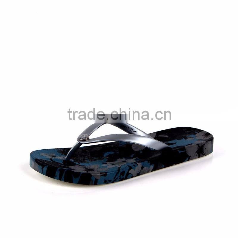 2016 attractive design sliver PVC upper women EVA low heel beach nude slippers