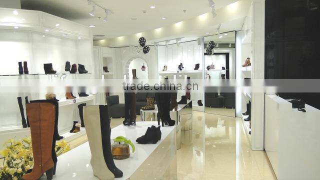 High lumen clothing store led track light housing 35w with Philips driver