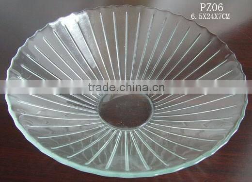 Embossed glass material cake plat for restaurant