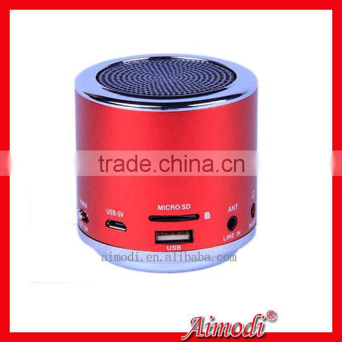 wireless and hands-free Miniion fm radio portable mini speaker with cheap price
