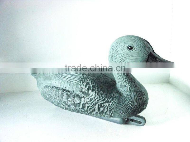 Plastic flocked magpie hunting decoy or gadern decoration