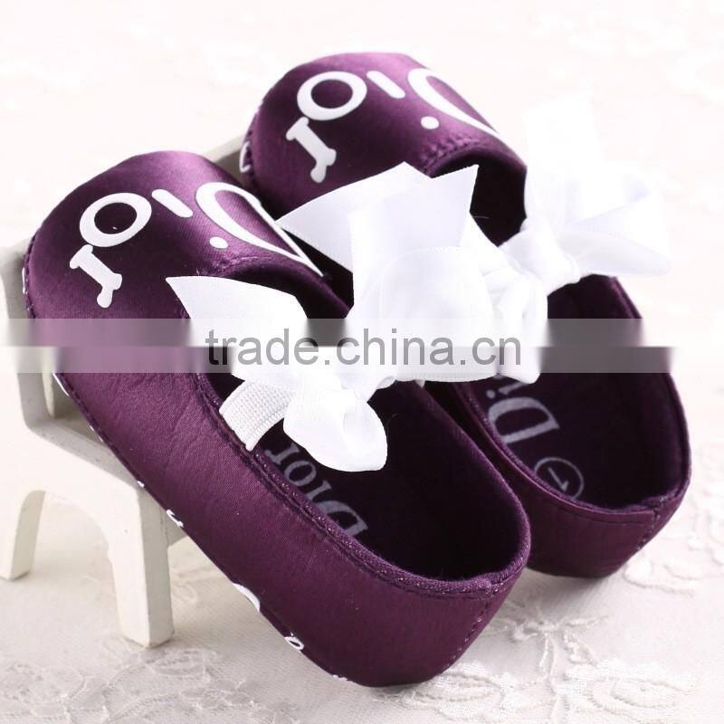 new style hot sale dot cheap lovely lace baby shoes