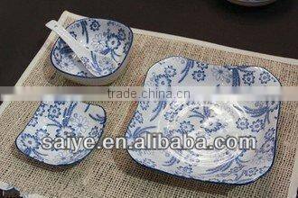 Tray spray type washing machine