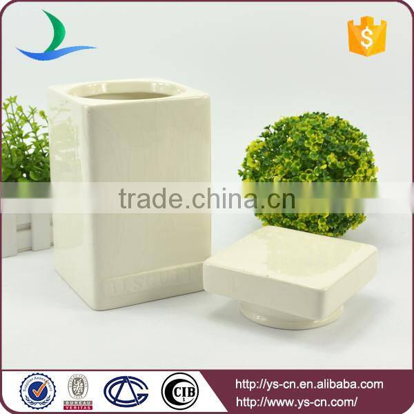 Homeware Ceramic biscuit Jar Storage Jar With White Color