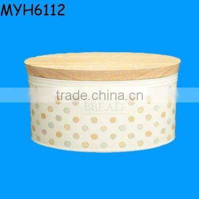 Natural Elements Ceramic Bread Bin with An Acacia Wood Lid