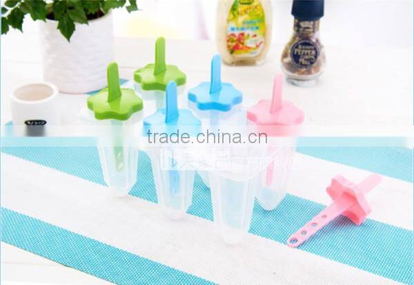 2092 New Plastic Home ice cream maker with 6 moulds