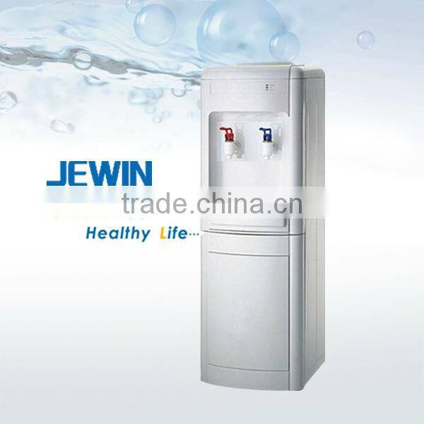 water dispensers have hot and cold water