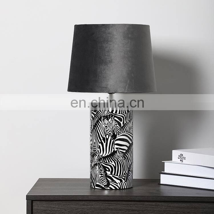 Creative Nordic design zebra pattern cylinder shape ceramic material hotel table lamp for home decor