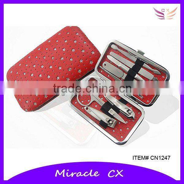 small metal frame glossy PU pouch manicure set
