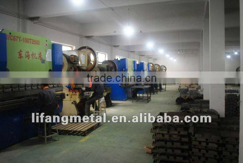 Conveniently use offered as promotion in lower/cheaper price electronic security safe