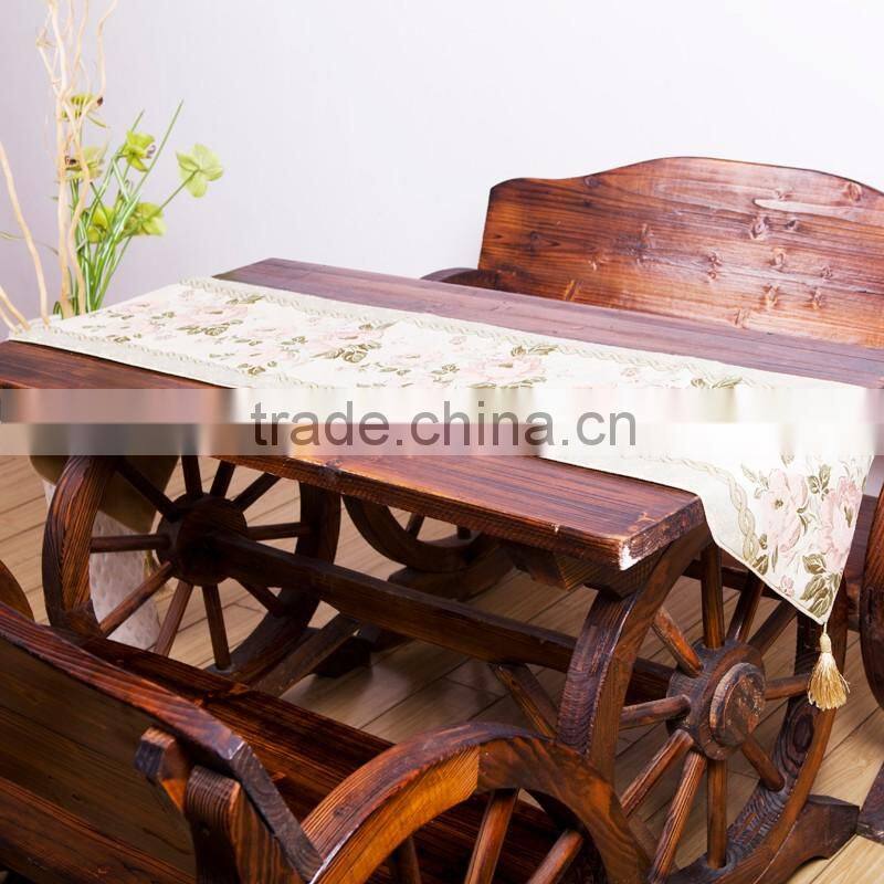 PLUS Big flower embroidery dinning table runner