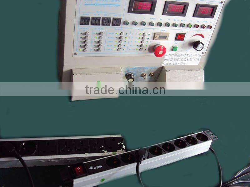 19" 1.0U 8 WAY UK TYPE WITH POWER INDICATOR LIGHT