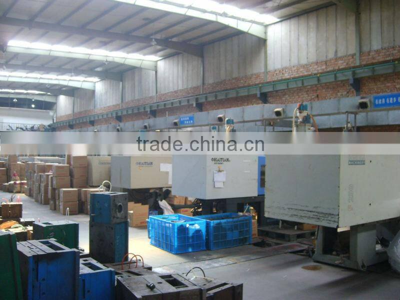 White knocked down design resin fisher price chair