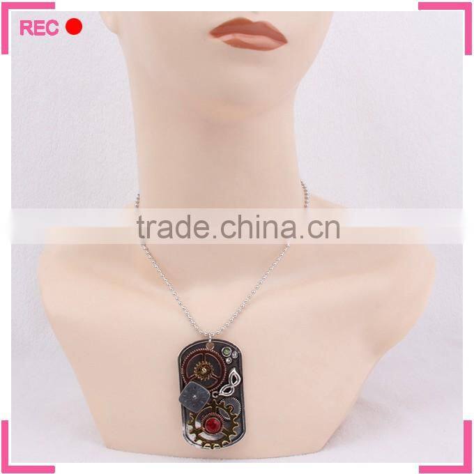 Vintage necklace with gear decoration, pendant necklace fancy necklace design