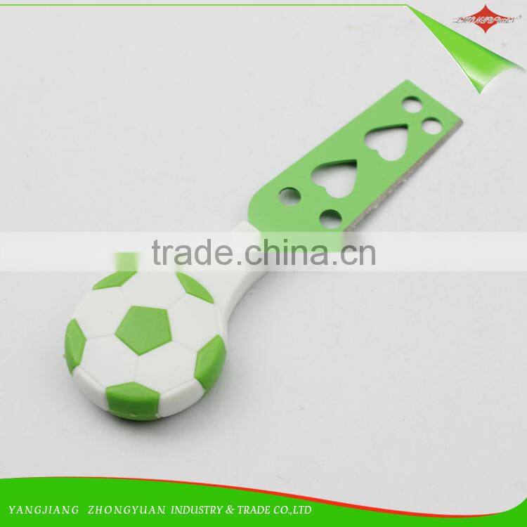 ZY-B20261 5pcs pp football style handle non stick coating head cheese cutter set cheese knife set