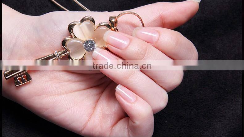 KDS soak off highlight topcoat finish nail polish