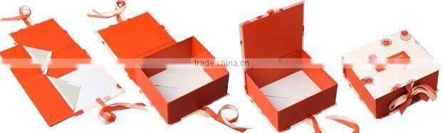 Luxury foldable magnetic closure cardboard gift box