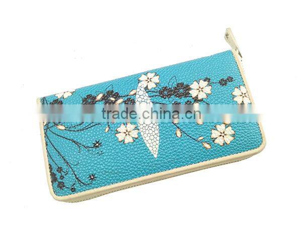 Beautiful flower embossing and luxury style hot promotion item fancy wallets for ladies