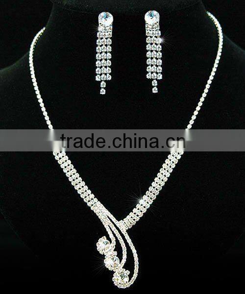 Bridal Crystal Rhinestone Necklace Earrings Set CS1068
