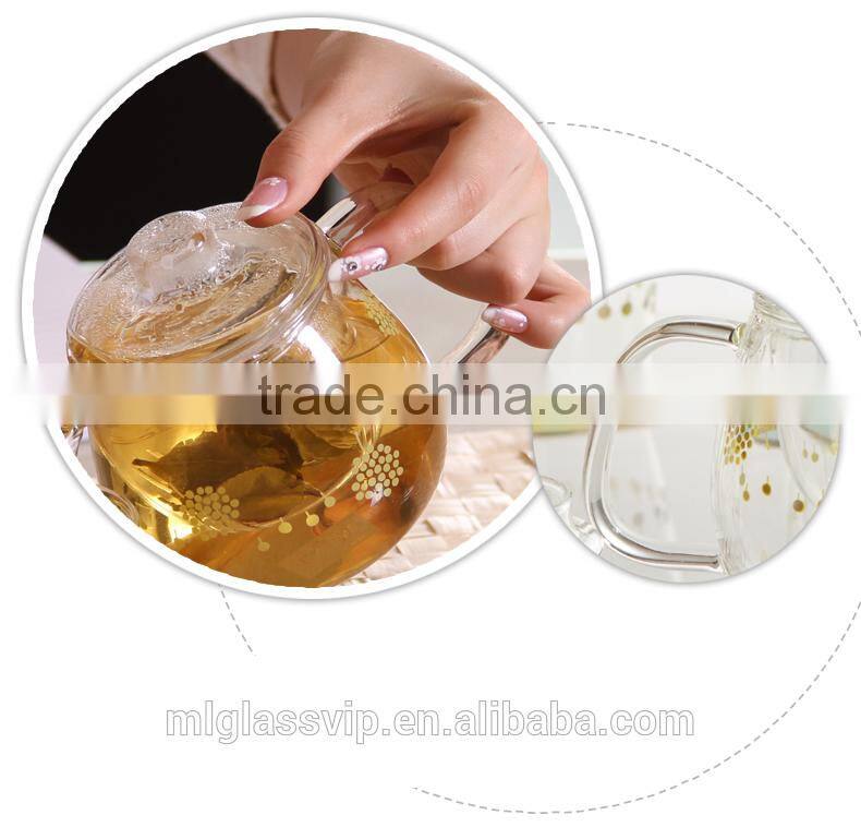 Borosilicate glass handblown glass teapot with glass infuser and two tea cups TZ319
