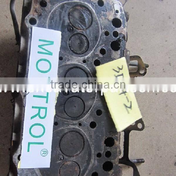 3D84-2 ENGINE CYLINDER HEAD, COVER