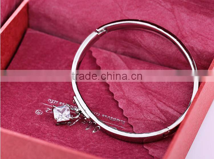 Wholesale Stock Small Order Fashion Women Brief Pendant Bracelets