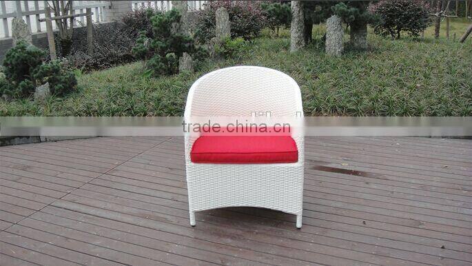 Rattan coffee shop tables and chairs