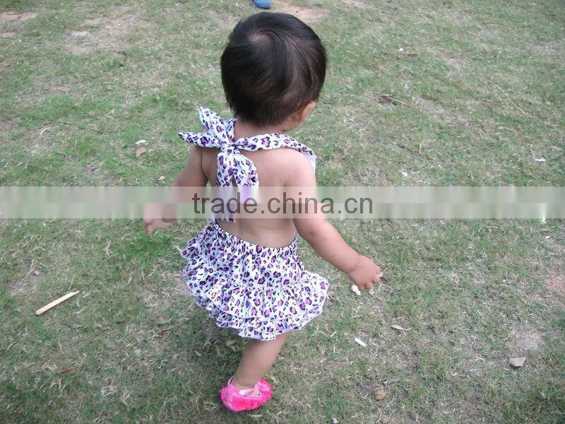 Factory direct sale cute baby bubble sunsuit rompers with ruffle