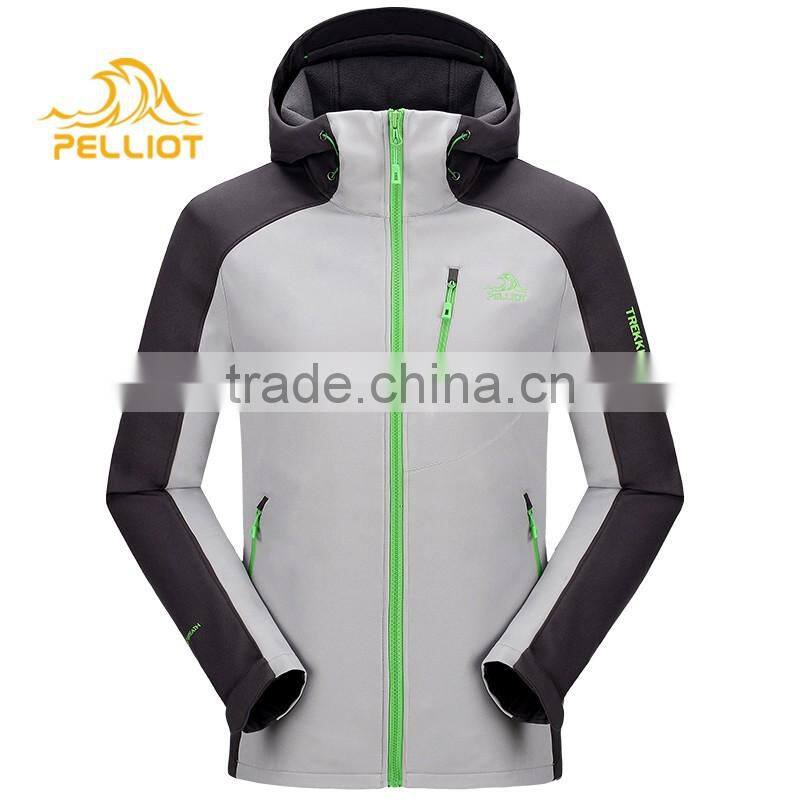 2016 new style waterproof windproof and breathable men hoody softshell jacket with fleece lining