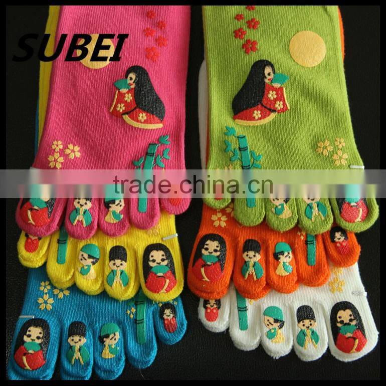 Korea cartoon cotton toe socks male sports socks
