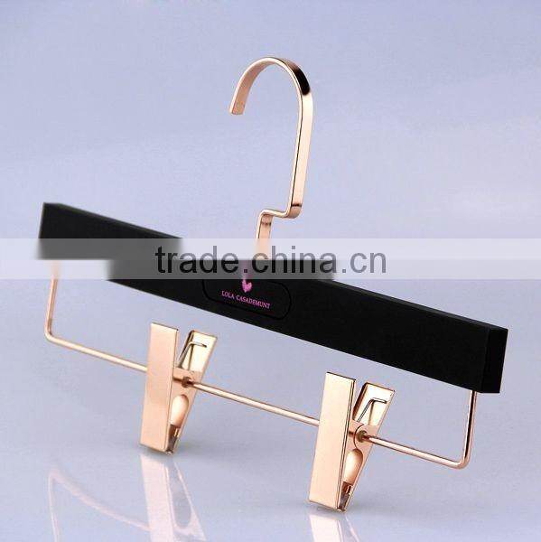 fashion high end plastic hanger anti-slip rubber hanger for clothes