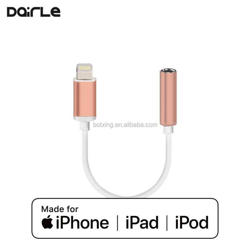 White universal audio converter lightening splitter 3.5mm jack adapter for iphone