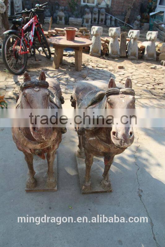 pottery art , hourse