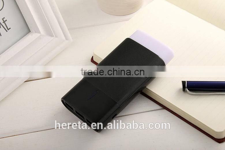 Portable 3USB output power bank with fluorescent lamp