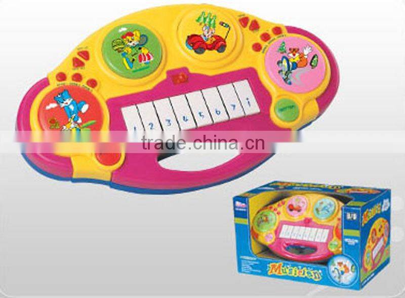 Funny plastic electric keyboard, musical instrument