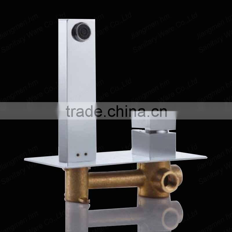brass chrome plated wall mounted faucet