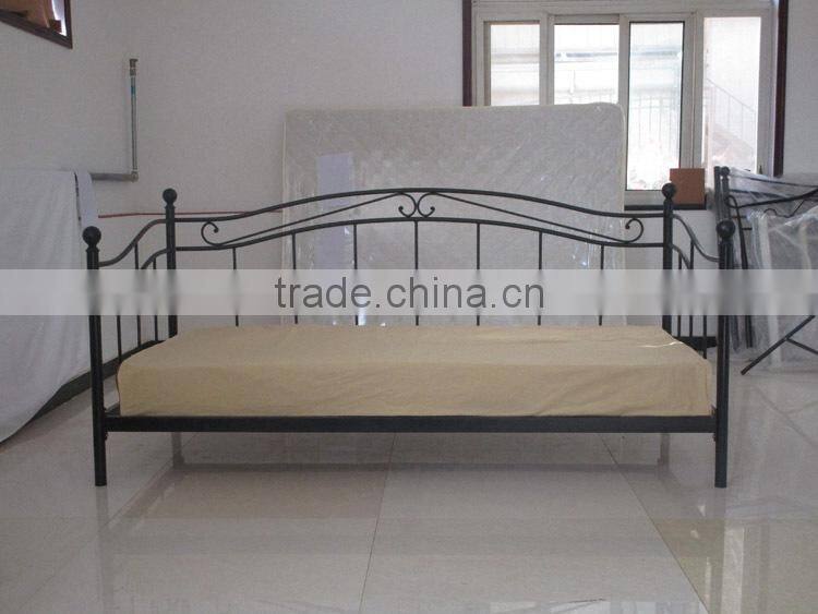 2016 Modern bedroom push and pull metal daybed