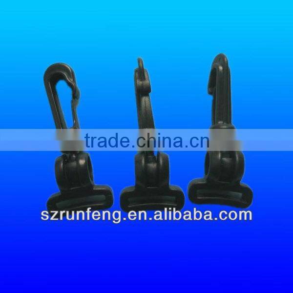 Plastic swivel snap hook buckle