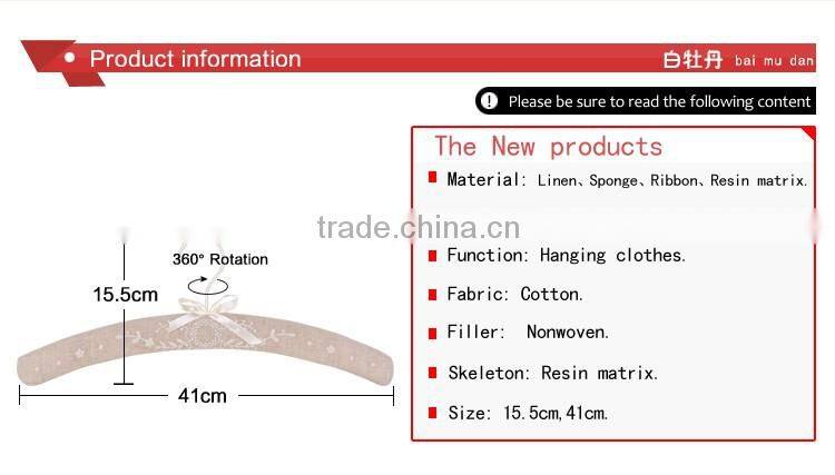 Hotel usage satin clothes hanger with linen