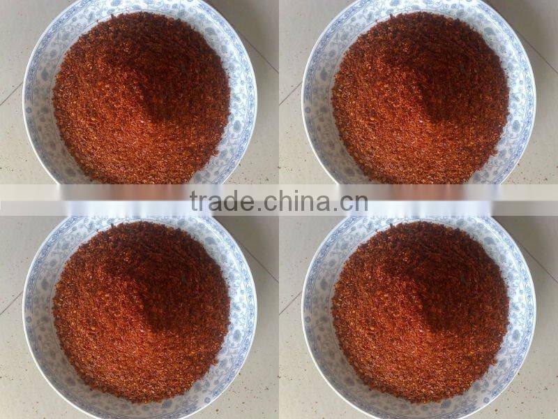 dried red hot chilli pieces