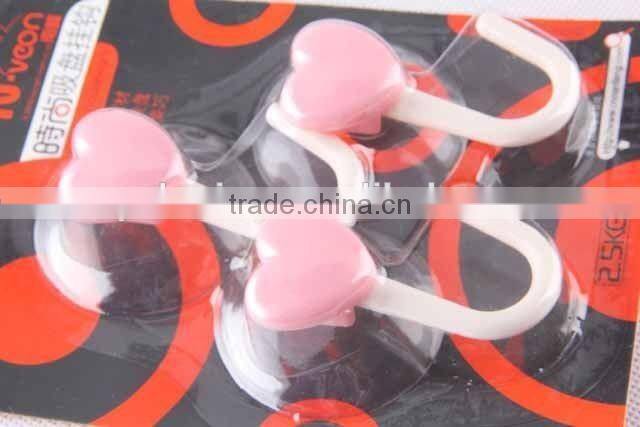 3pc pink heart shape plastic hook