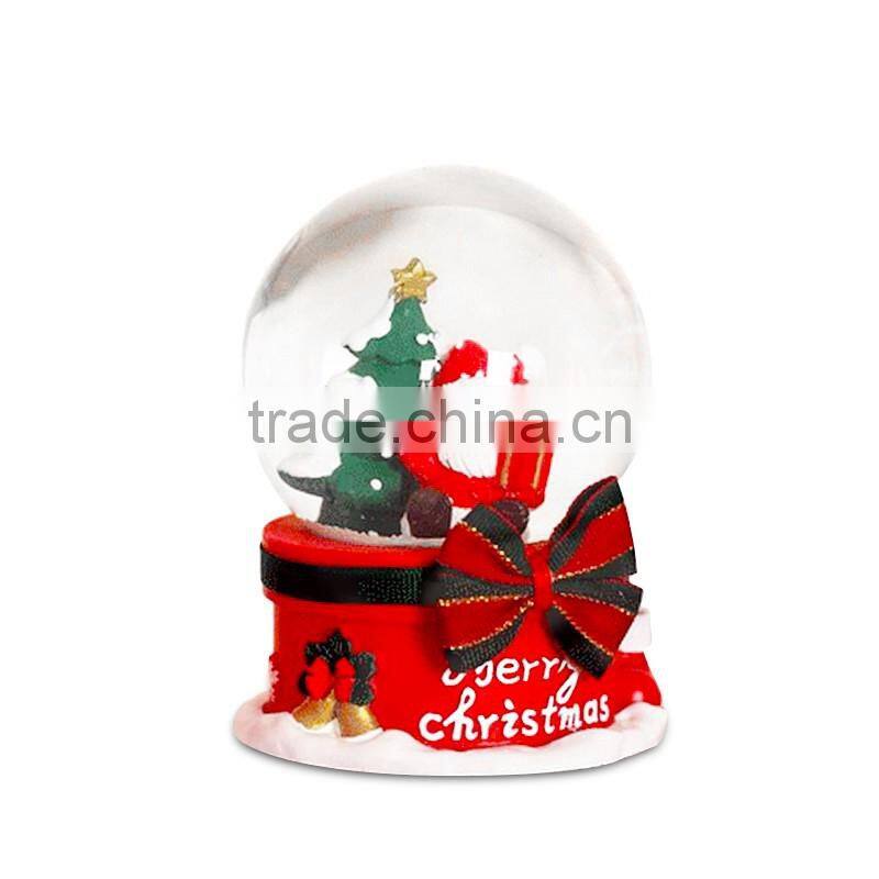 polyresin Christmas snow globe ornament